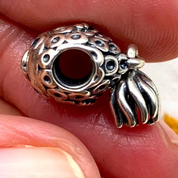 Authentic Pandora bead in sterling silver and accented in blue CZ’s bead🐟 - Picture 4 of 6